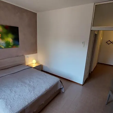 Gardenia Holiday Apartment - A 50 M Dal Lago Lazise Extérieur photo
