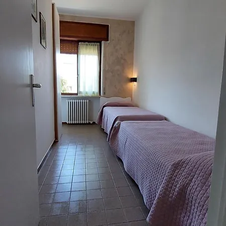 Gardenia Holiday Apartment - A 50 M Dal Lago Lazise Exterior photo