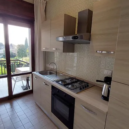 Gardenia Holiday Apartment - A 50 M Dal Lago Lazise Exterior photo
