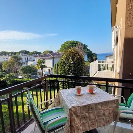 Gardenia Holiday Apartment - A 50 M Dal Lago Lazise Exterior photo